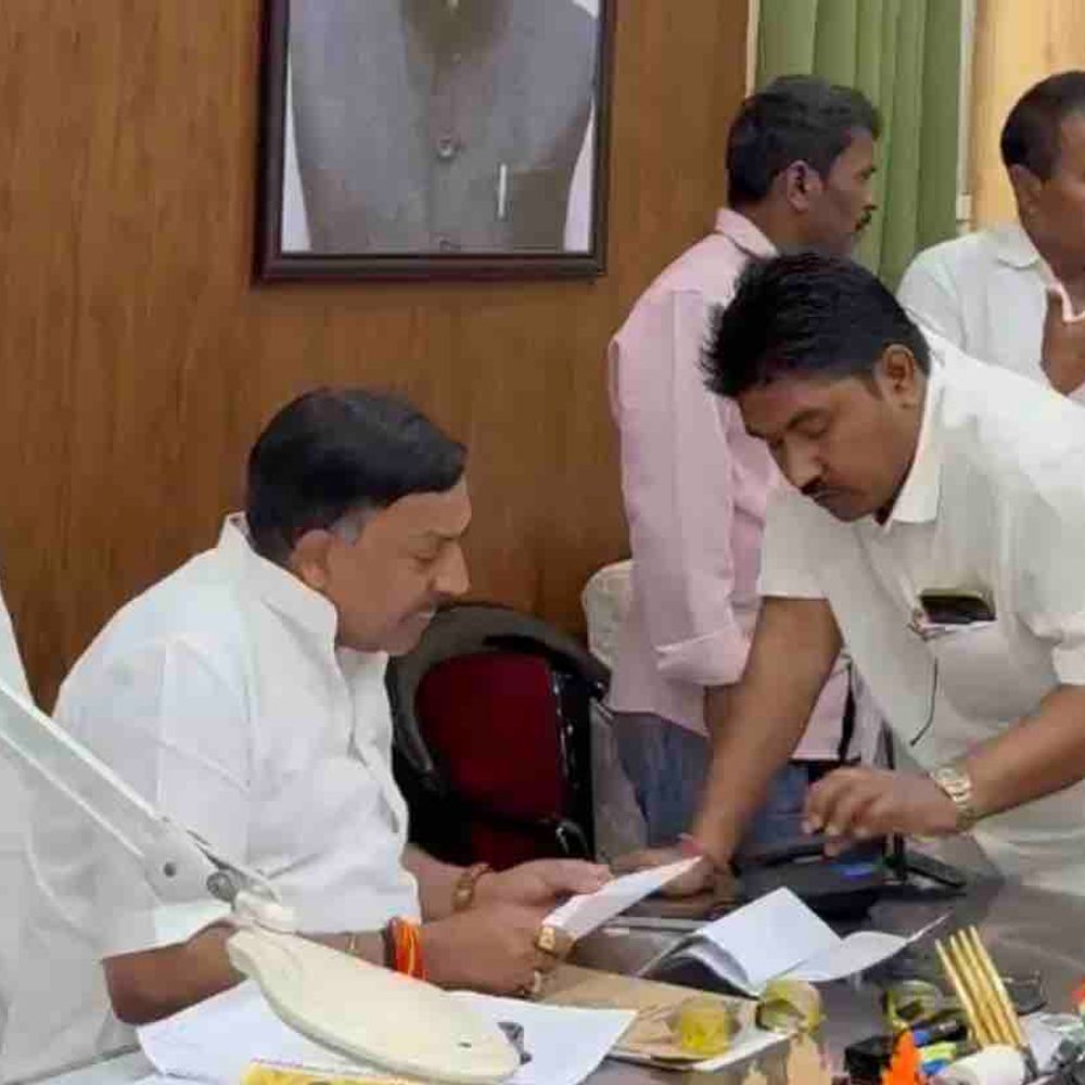 गोरखपुर के विधायक का व्हाट्सएप अकाउंट हैक:RTO चालान लिंक भेजकर की गई ठगी, लोगों को सतर्क रहने की अपील