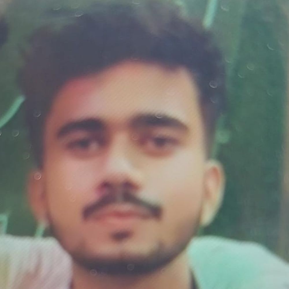 अज्ञात वाहन की टक्कर से युवक की मौत:उन्नाव में देर रात सड़क हादसा, डेटा नेटवर्क की पढ़ाई कर रहा था