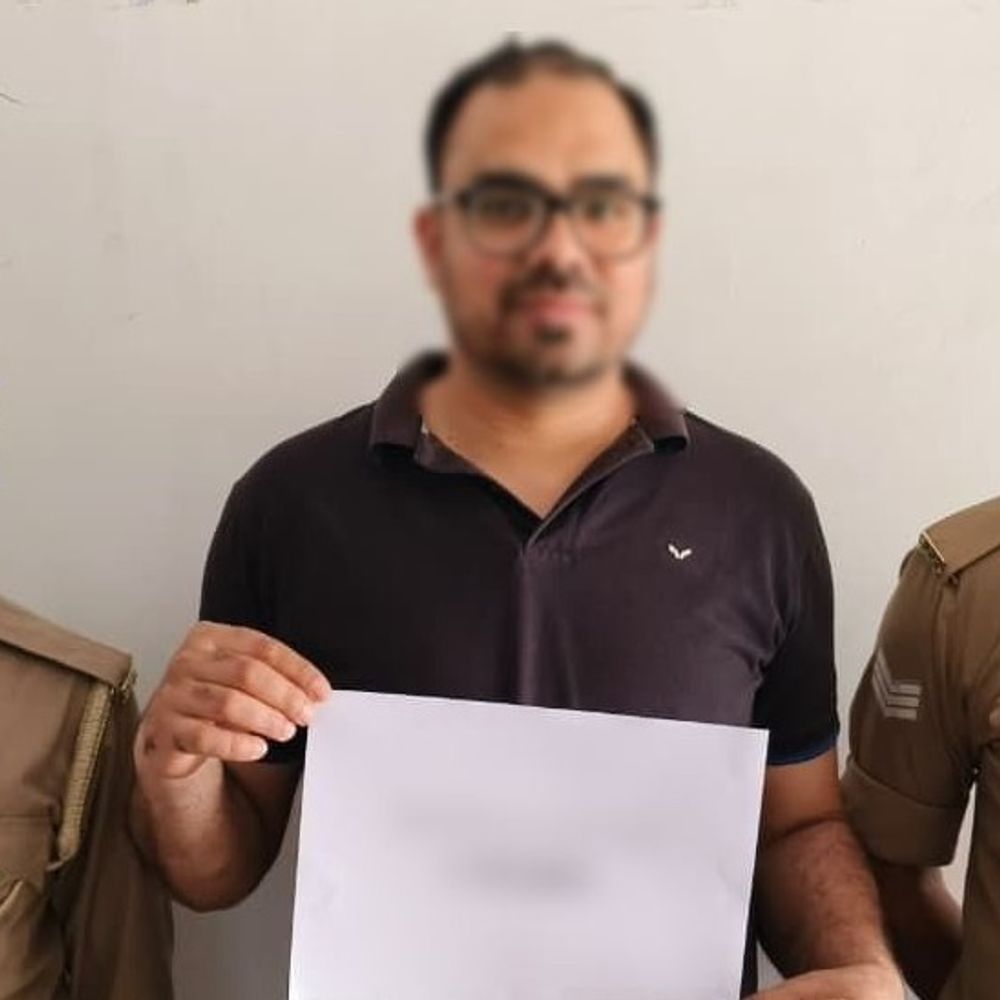 ई-चालान ऐप से ठगी, पुलिस ने 1.16 लाख रुपये लौटाए:रामपुर में फोन हैक कर हुई ठगी, बाकी रकम की बरामदगी जारी