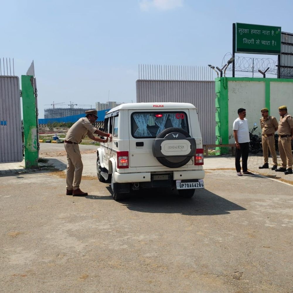 एचपीसीएल कांड: हत्यारोपी के पिता-ताऊ पर रंगदारी का केस:बदायूं में सरकारी जमीन पर बाजार से अवैध वसूली का आरोप