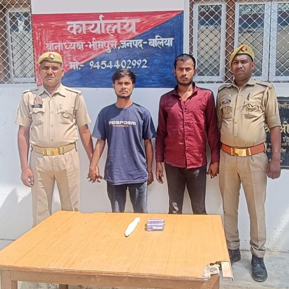 बलिया में दो हत्यारोपी गिरफ्तार:पुराने झगड़े में हुई हत्या, पुलिस ने चाकू बरामद किया