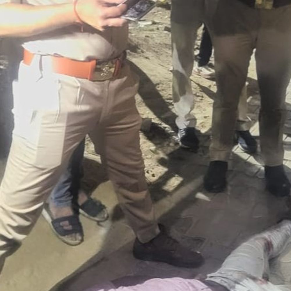 ट्रेन से कटने वाले युवक पर भी दर्ज होगा केस:गाजियाबाद में रेलवे फाटक के नीचे से साईकिल सवार कासगंज की हुई मौत