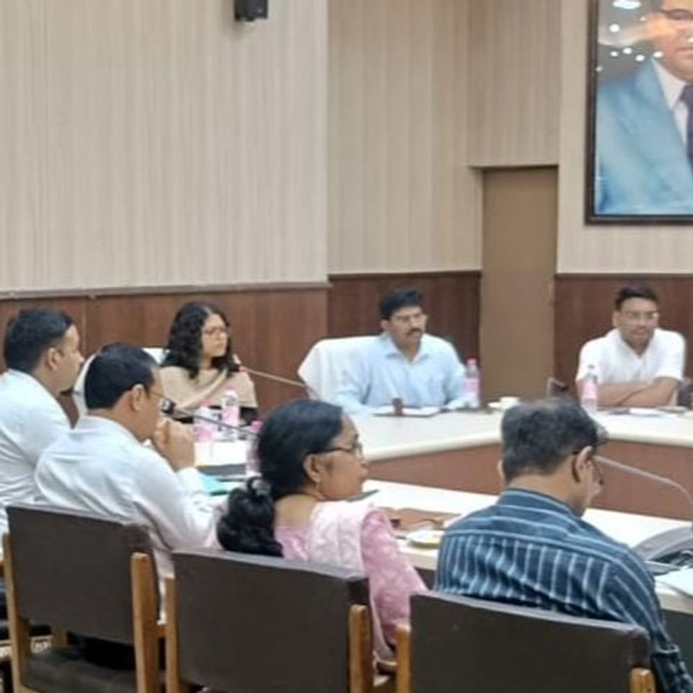 शिक्षा से वंचित बच्चों को स्कूल भेजा जाएगा:एक अप्रैल से जिले में स्कूल चलो अभियान शुरू होगा, लिस्ट तैयार की जाएगी