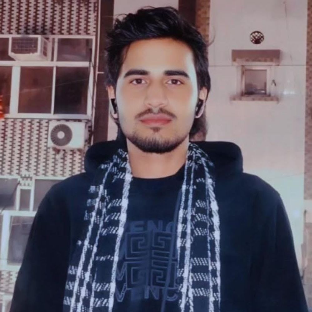 एटा का युवक बदायूं में नहाते समय गंगा में डूबा:तीसरे दिन श्मशान घाट के पास मिला शव, पैर फिसलने से हादसा