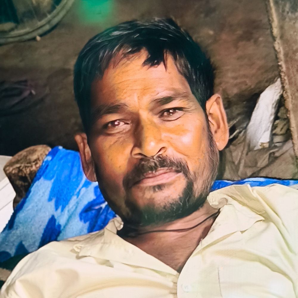 लखनऊ में मजदूर ने फांसी लगाकर की आत्महत्या:शराब के नशे में पत्नी से हुई थी कहासुनी, कमरे में लटकता मिला शव