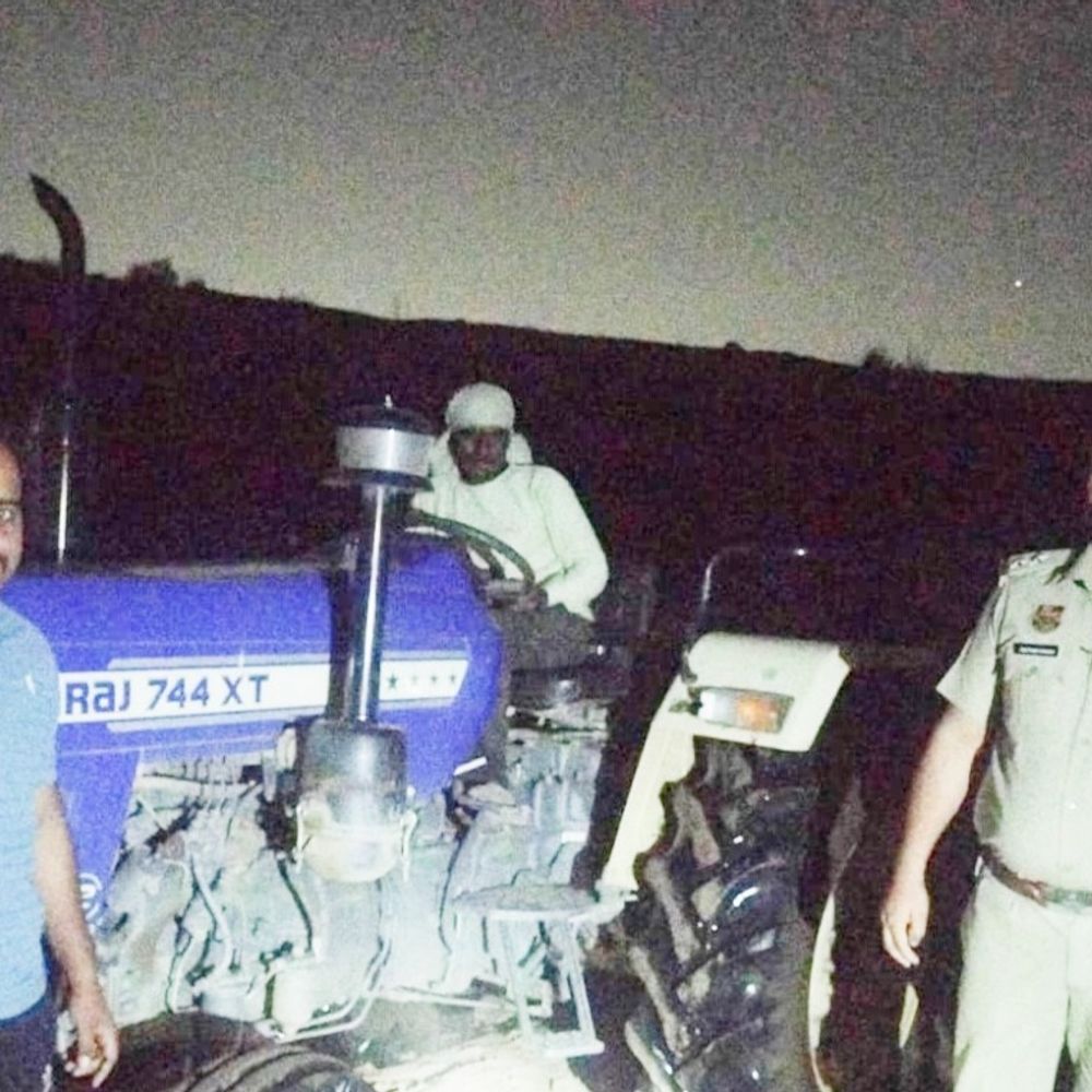 पंचकूला में अवैध खनन पर पुलिस की कार्रवाई:  ट्रैक्टर-ट्रॉली को किया इम्पाउंड, बुर्ज कोटियां नदी पर छापेमारी, गश्त के दौरान पकड़ा – Kalka News