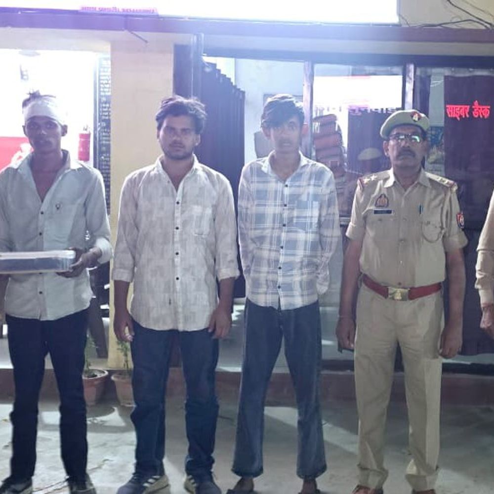 बरेली में युवक की हत्या करने वाले 3 गिरफ्तार:चाकू से गोदकर मारा, आंतें बाहर आईं; दोस्तों के बीच समझौता कराने गया था