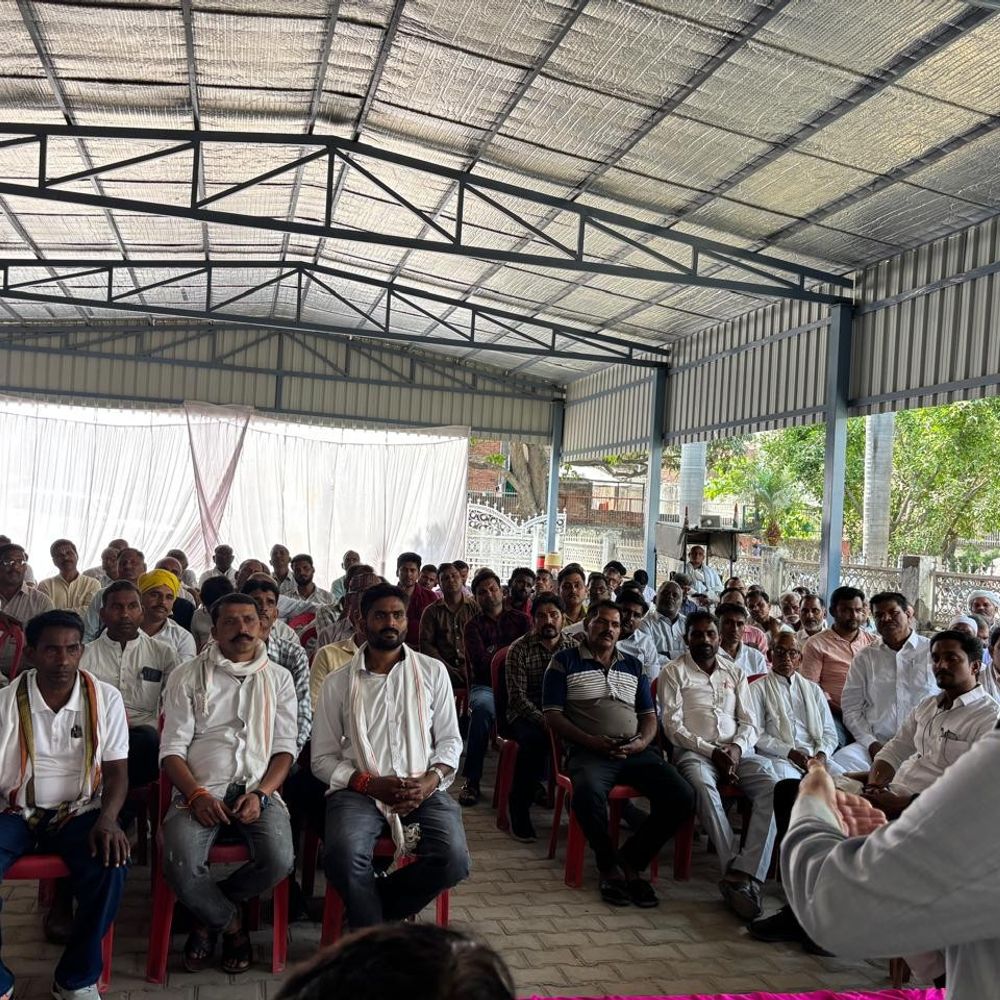 अमेठी सांसद ने गौरीगंज में की जनसुनवाई:संगठनात्मक बैठकों में कार्यकर्ताओं को आगामी चुनावों के लिए तैयार किया