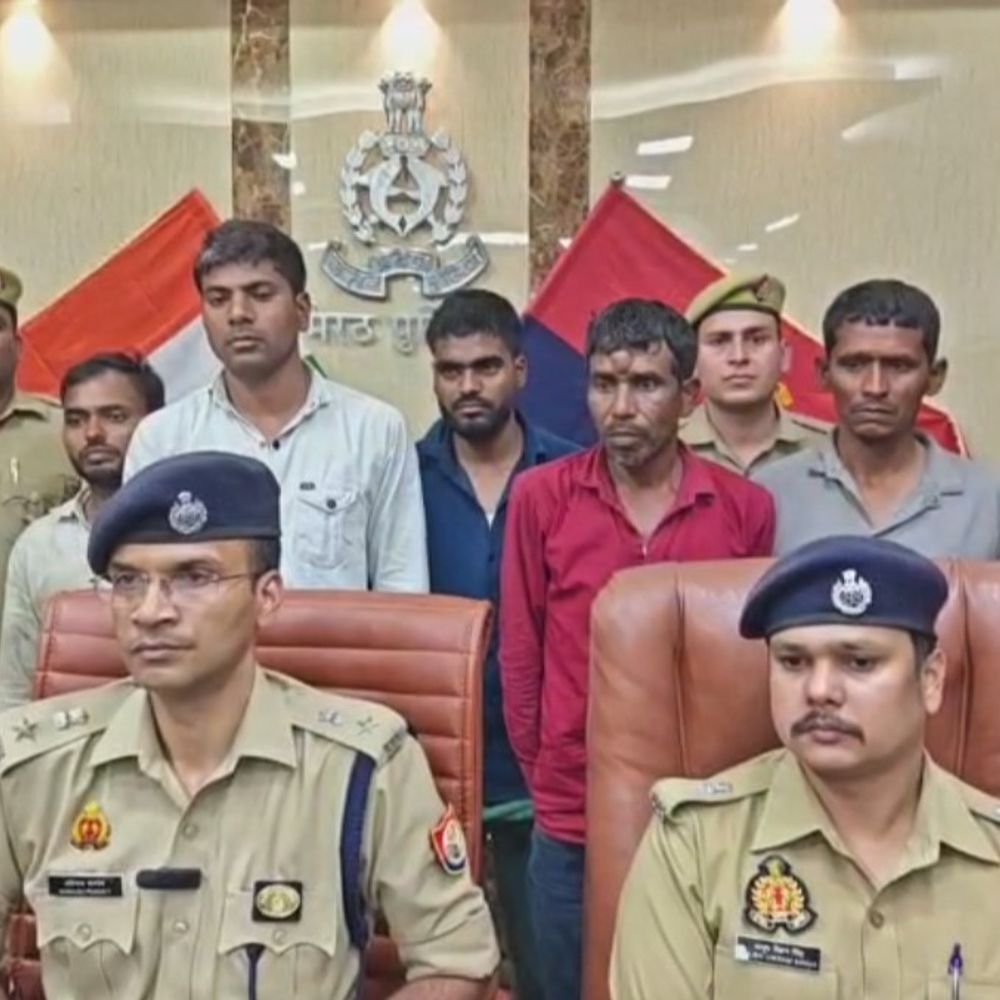 मेरठ में अंतरराज्यीय वाहन चोर गैंग का भंडाफोड़:5 बदमाश गिरफ्तार, 12 बाइक और 2 स्कूटी बरामद