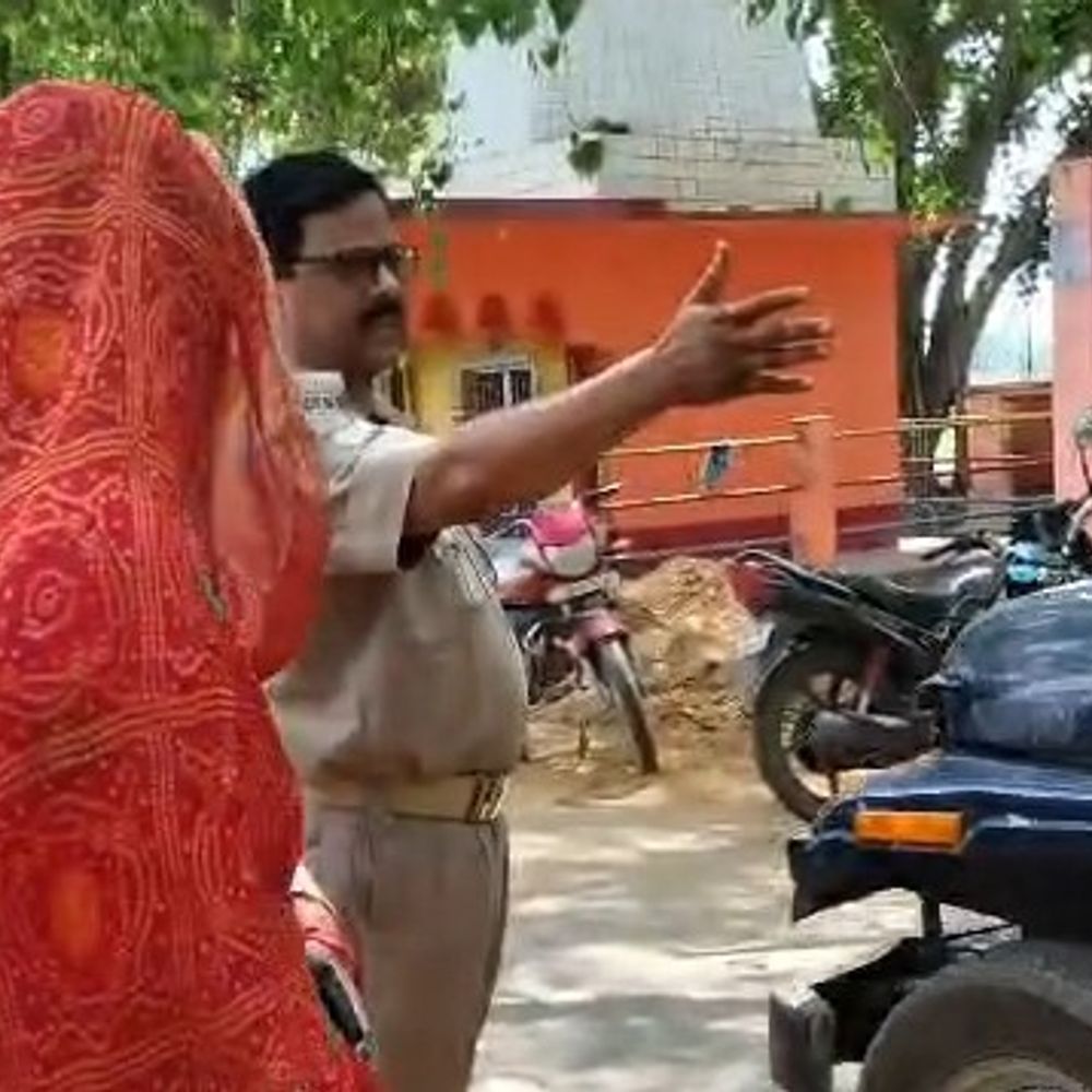 छात्रा के सुसाइड मामले में 4 टीचरों पर FIR:कन्नौज में प्राइमरी स्कूल में 5वीं क्लास की छात्रा थी, मां की तहरीर पर पुलिस ने की कार्रवाई