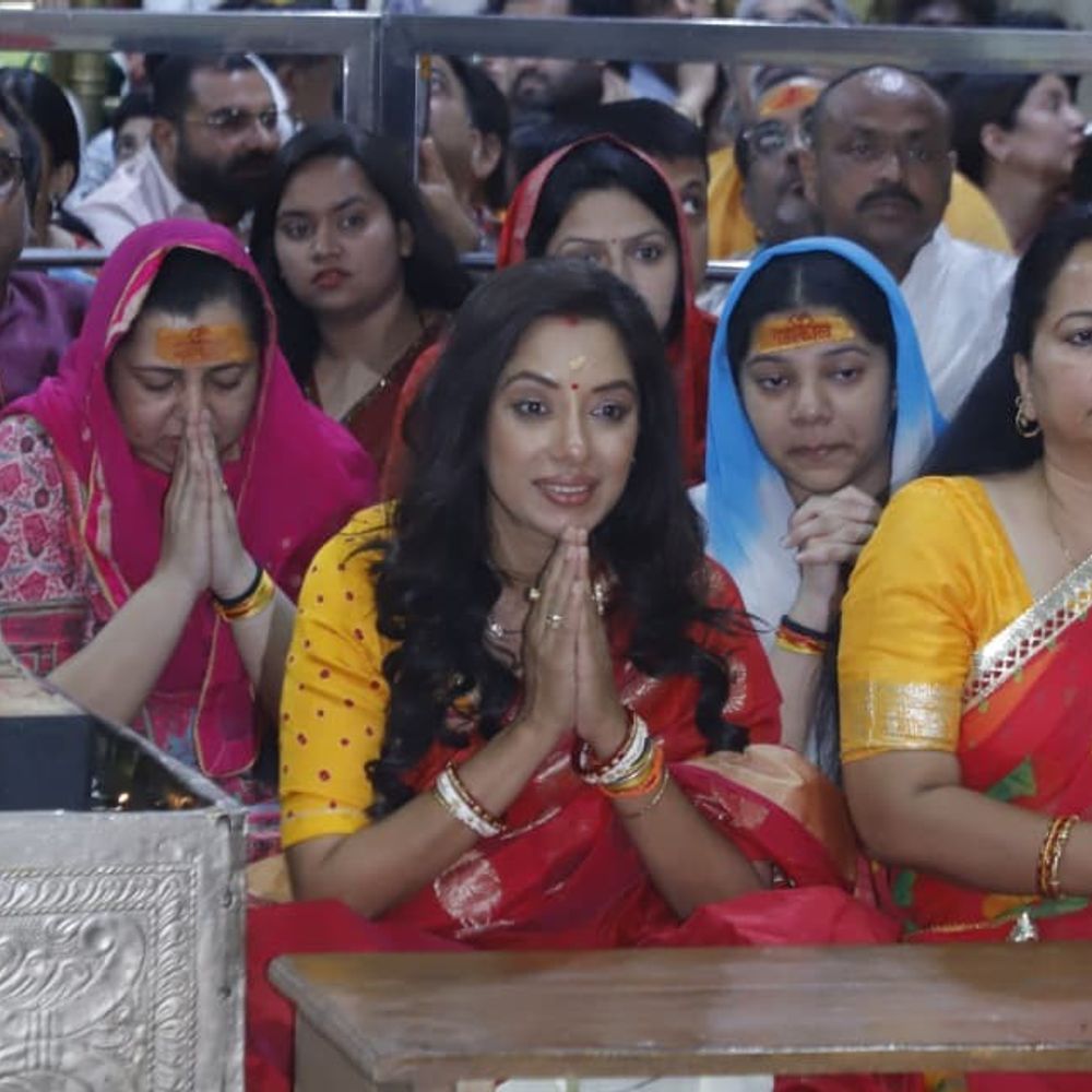 महाकाल भस्म आरती में शामिल हुईं अभिनेत्री रूपाली गांगुली:  दर्शन के बाद बोलीं- हर सफलता बाबा महाकाल की कृपा – Ujjain News