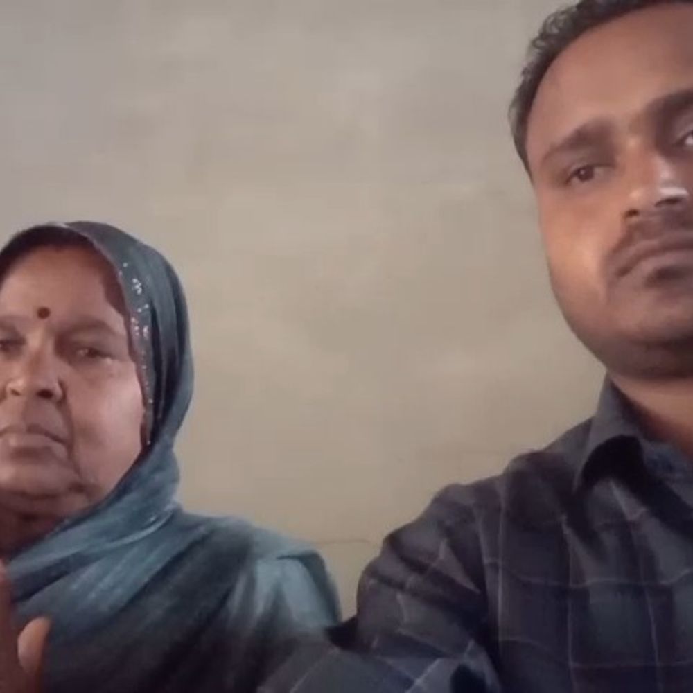 भाजपा पूर्व जिलाध्यक्ष पर जमीन हड़पने का आरोप:पीलीभीत में बुजुर्ग महिला ने CM से लगाई गुहार, आरोपी बोले- छवि खराब करने की कोशिश