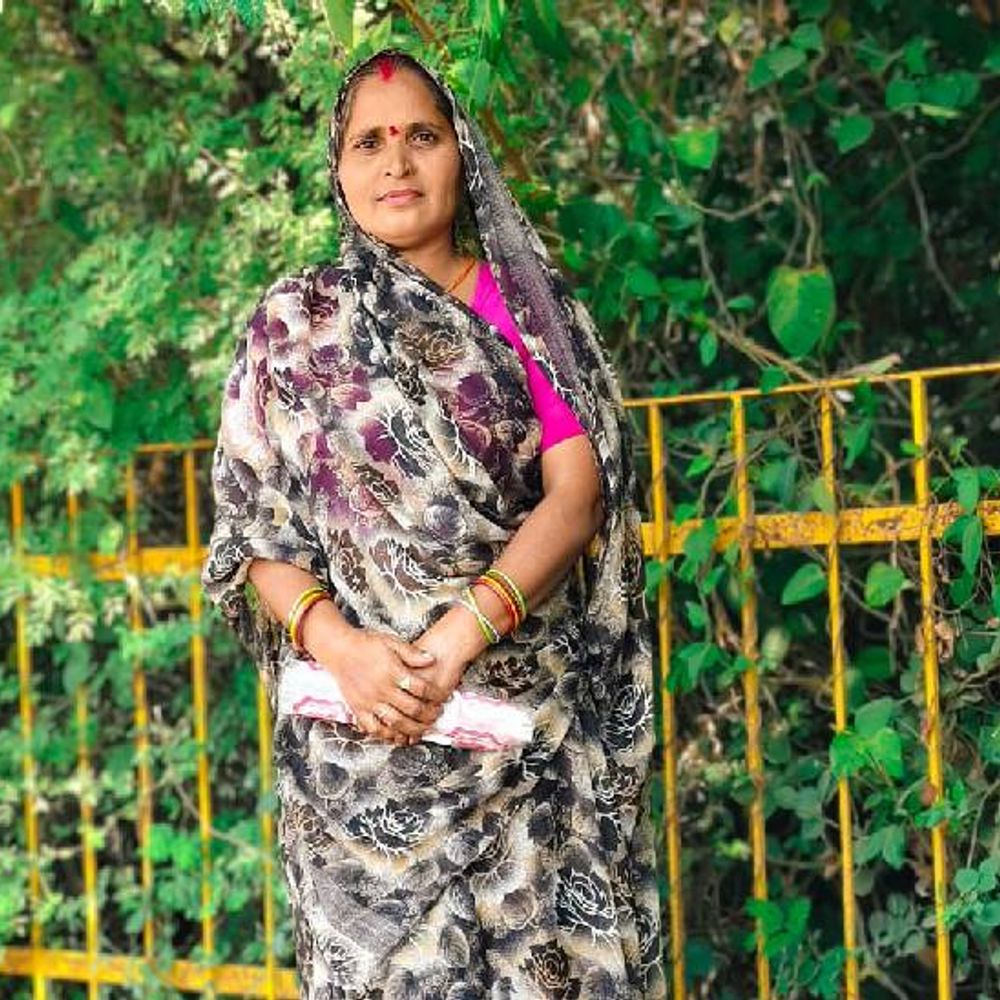 PM आवास बनाने के लिए महिला ने आग लगाई, मौत:झांसी में दबंग बनने नहीं दे रहे थे, पुलिस बोली- सरकारी भूमि पर बनाना चाहती थी