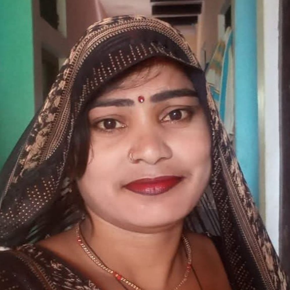 जौनपुर में विवाहिता की ईंट से कूचकर हत्या:पति समेत 7 पर हत्या का केस, 5 लाख की मांग पूरी न होने पर वारदात