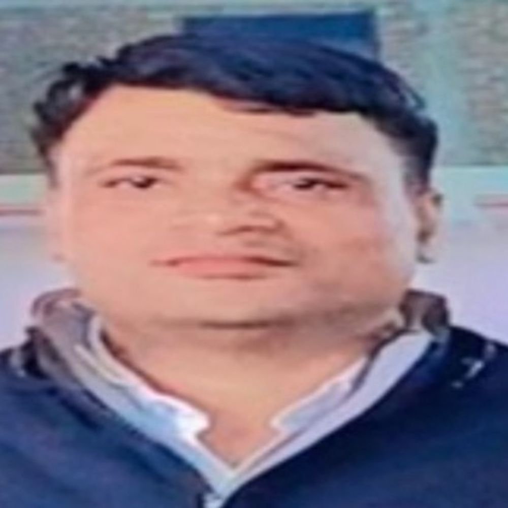 अलीगढ़ के टीकाराम डिग्री कॉलेज में चपरासी की हत्या:कैंपस में पहचान छिपाने के लिए शव जलाने की कोशिश की