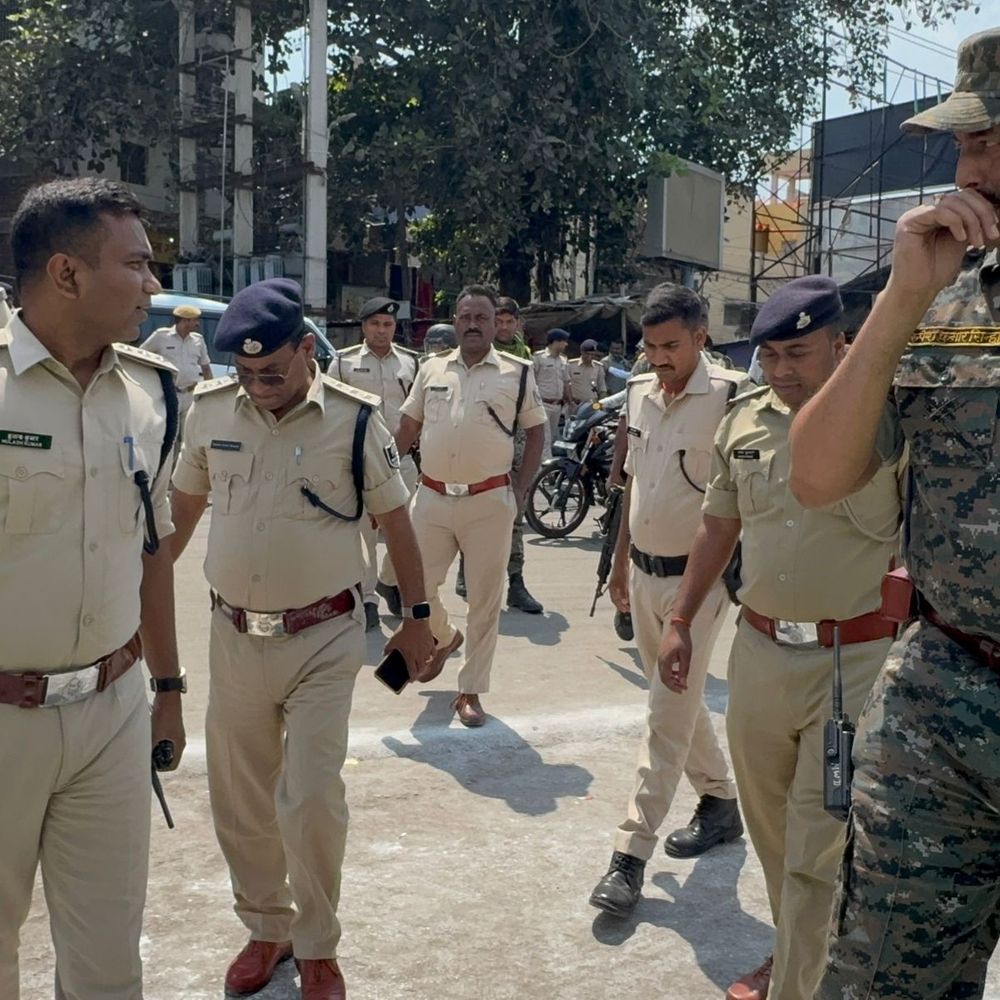 नवादा में रामनवमी पर हिंसा में 20 गिरफ्तार:पथराव-आगजनी मामले में पुलिस की रेड; 10 डिटेन, इलाके में तनाव