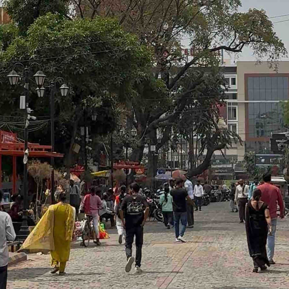 गोरखपुर में बढ़ रहा गर्मी का असर:चुभने लगी दोपहर की धूप, आने वाले दिनों में और बढ़ेगा तापमान