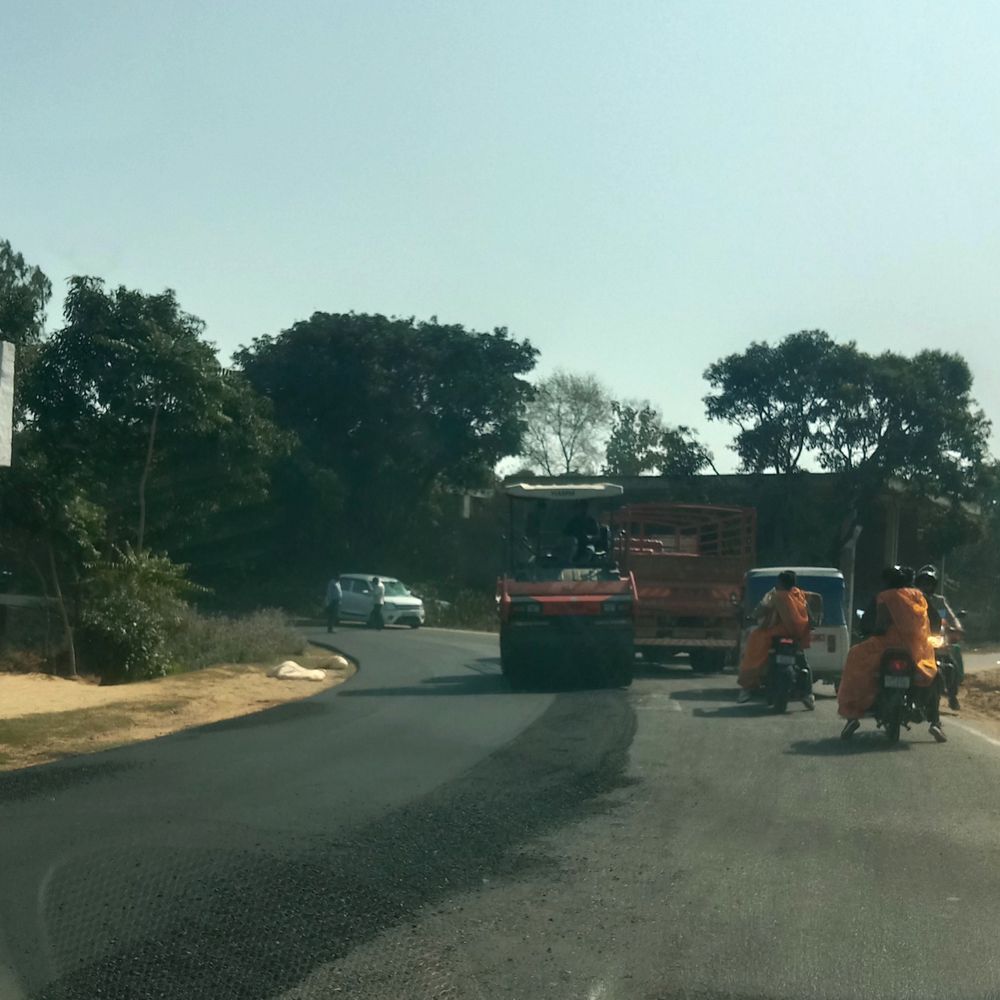 लखनऊ में दुबग्गा आउटर रिंग रोड चौड़ीकरण पर सवाल:रिपोर्ट में निकलीं खामियां; अब अधूरे काम को PWD पूरा करेगा