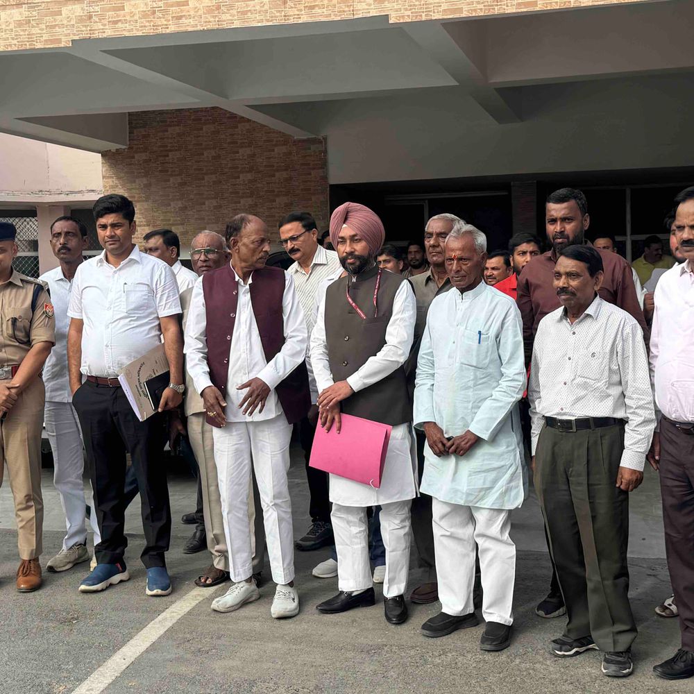 राष्ट्रीय सफाई कर्मचारी आयोग की बैठक में मजदूर नेता भड़के:पिता-पुत्र की मौत की जांच, सफाईकर्मी बोले- शिकायत पर कार्रवाई नहीं होती