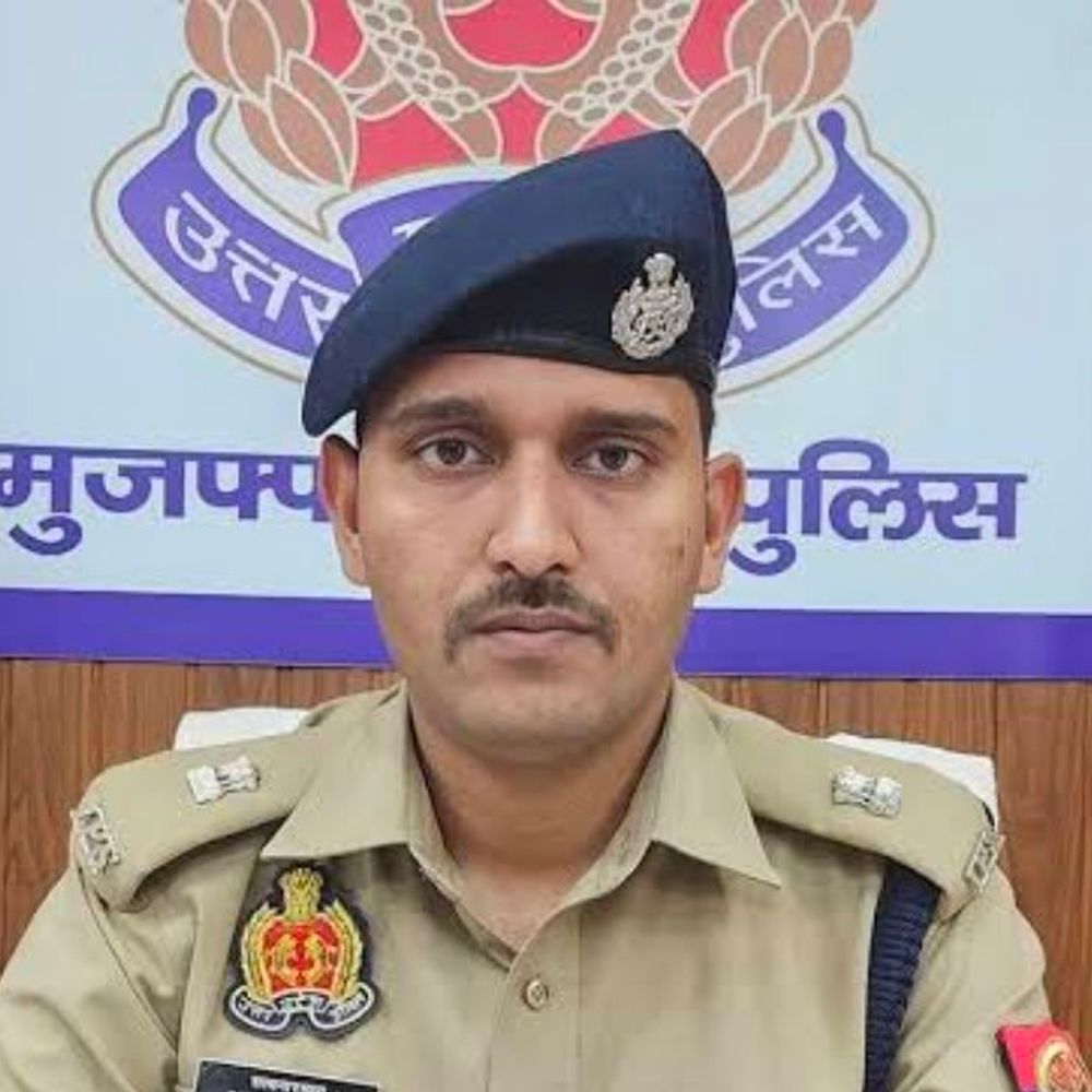 सत्यनारायण प्रजापत बने कौशांबी के नए पुलिस कप्तान:राजेश कुमार का मेरठ में हुआ तबादला, 27 IPS अधिकारियों के हुए फेरबदल