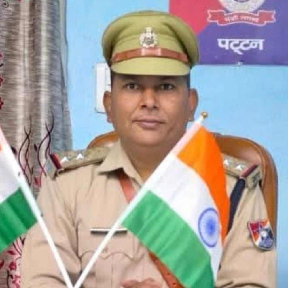 आरपीएफ दरोगा योगेश त्रिवेदी का UPPCS में चयन:133वीं रैंक हासिल कर बने कमर्शियल टैक्स ऑफिसर