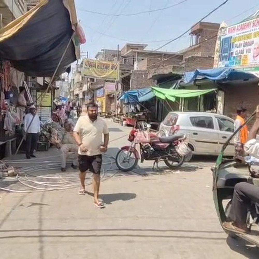 फर्रुखाबाद में तीन दिन बिजली कटौती:कई इलाकों में 4 घंटे बाधित रहेगी सप्लाई, सुबह 7 से 11 बजे तक गायब