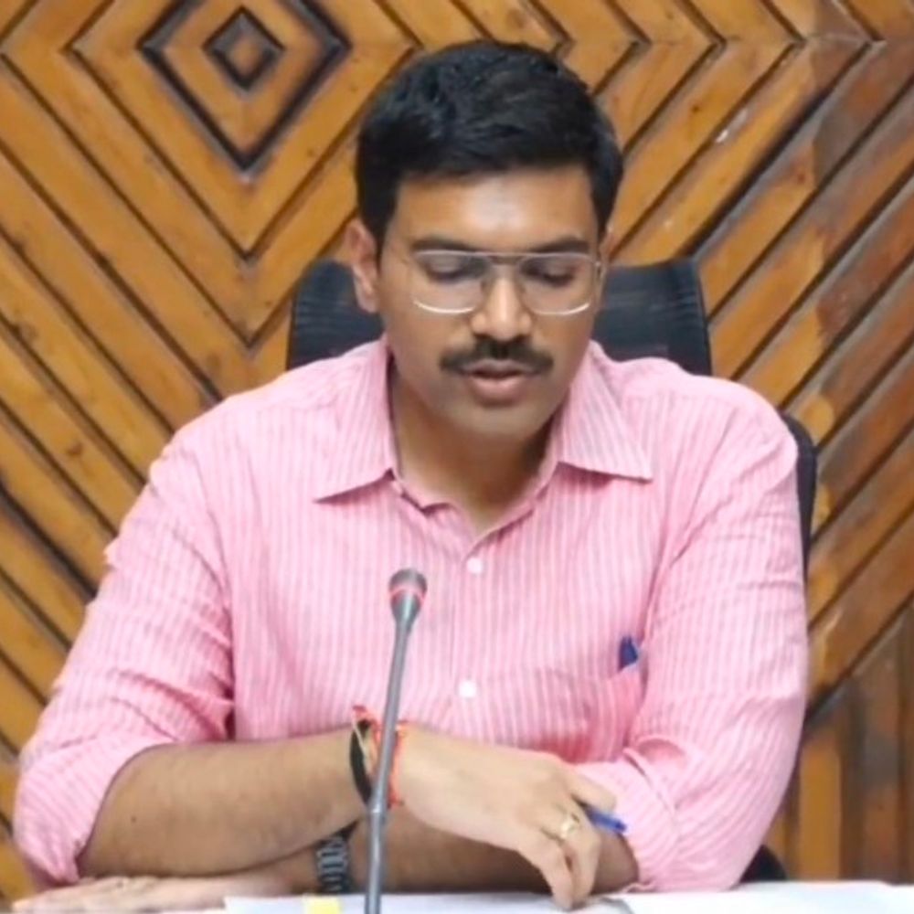 सहारनपुर में गैंगस्टर एक्ट के वांछितों की संपत्ति होगी कुर्क:जिला मजिस्ट्रेट ने एक माह में आत्मसमर्पण न करने पर दी चेतावनी