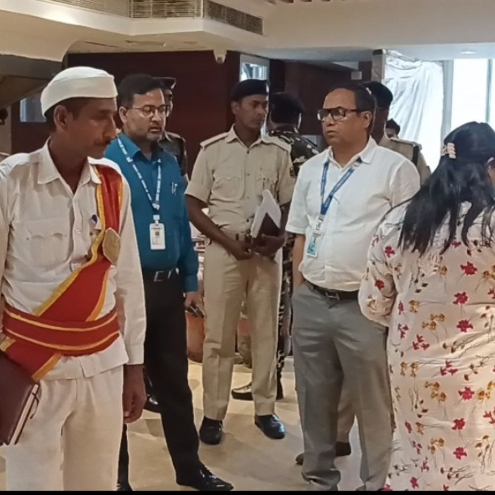 बेतिया में गैस की कालाबाजारी पकड़ी गई:  मेयर के होटल से 80 सिलेंडर मिले, अवैध तरीके से रखा गया था, प्रशासन की कार्रवाई शुरू – Bettiah (West Champaran) News
