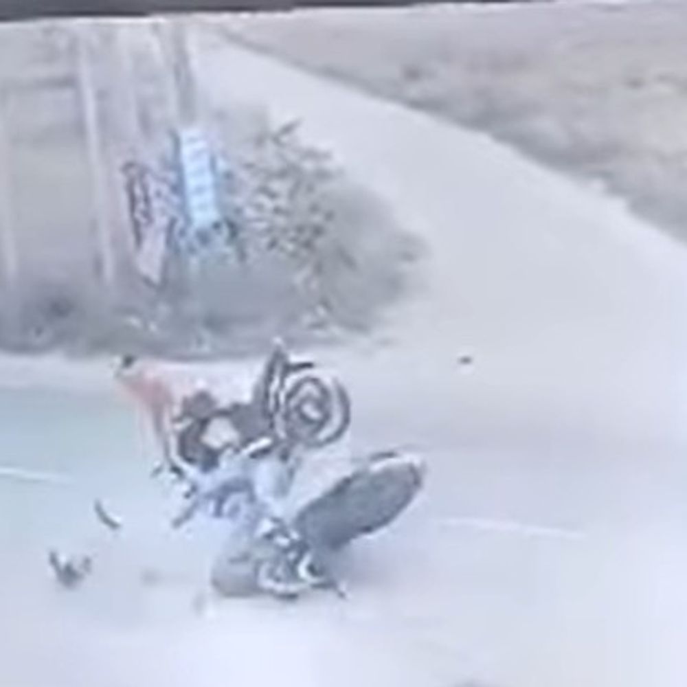 फतेहाबाद में तेज रफ्तार बाइक ने मारी स्कूटी को टक्कर:  छात्रा गंभीर, मेडिकल कॉलेज रेफर, घर लौट रही थी, वाहन क्षतिग्रस्त – Tohana News