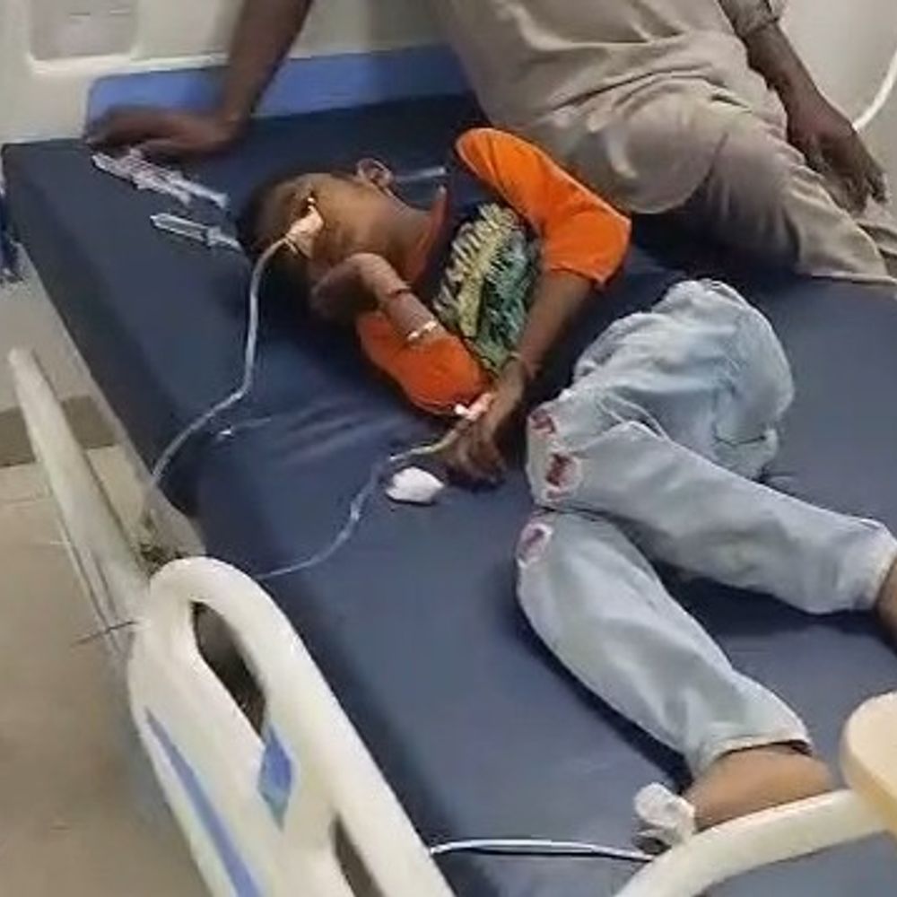 फाजिल्का में 10 बच्चों की तबीयत बिगड़ी:  रतनजोत का फल खाया था, अस्पताल में भर्ती; एक बच्चा फरीदकोट रेफर – Fazilka News