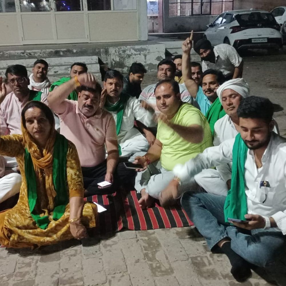 राकेश टिकैत गिरफ्तार, भाकियू का थानों पर धरना:ओडिशा में गिरफ्तारी के विरोध में अनिश्चितकालीन आंदोलन जारी