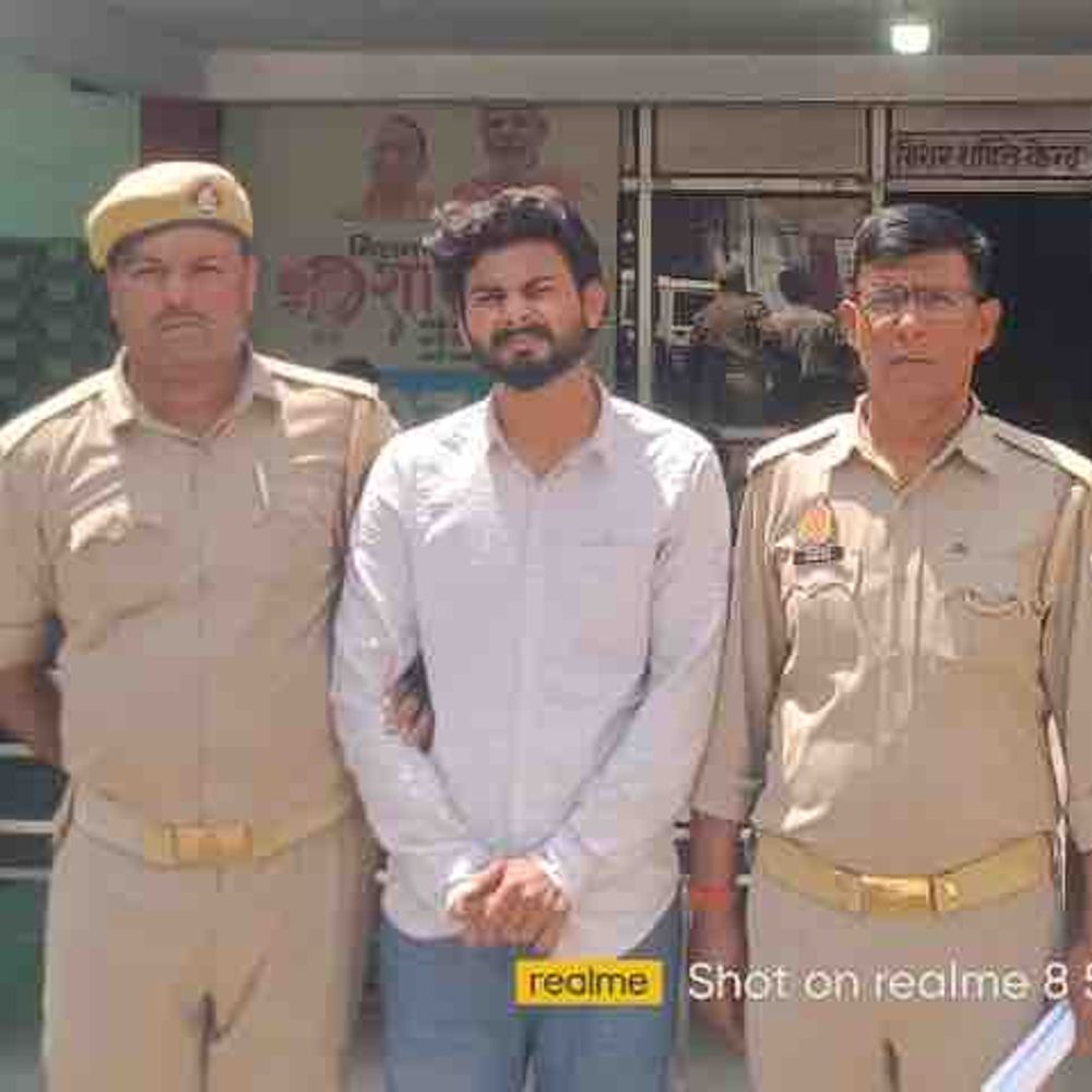 चकेरी पुलिस ने गांजा तस्कर पकड़ा:उन्नाव से लाकर कानपुर के इलाकों में करता था बिक्री