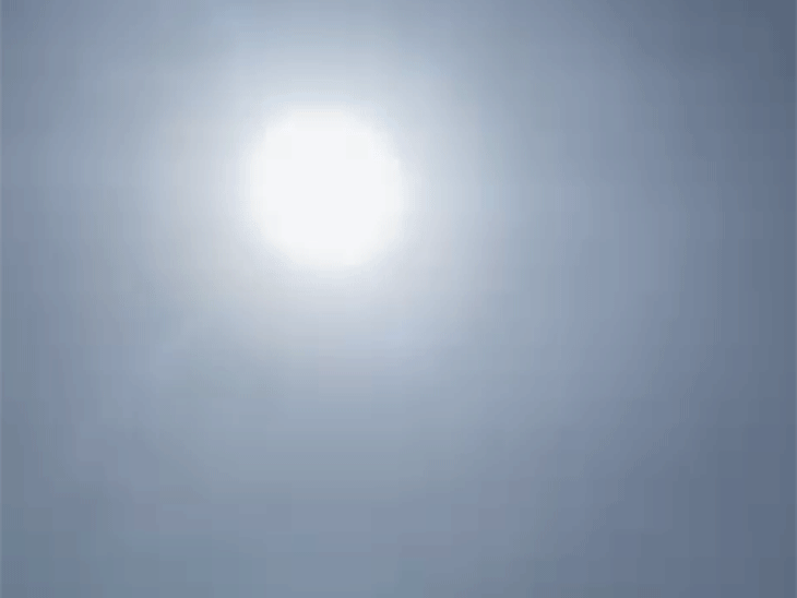 2 मौसमी सिस्टम एक्टिव,4 अप्रैल तक बारिश की संभावना:बस्तर में असर ज्यादा, तेज हवाएं चलेंगी, बिजली गिरेगी, राजनांदगांव में 40° पारा