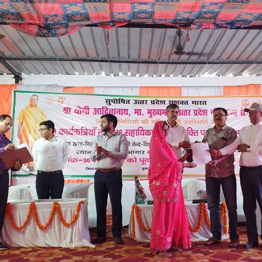 13 आंगनवाड़ी कार्यकत्रियों, 339 सहायिकाओं को मिले नियुक्ति पत्र:श्रावस्ती में 3 आंगनवाड़ी केंद्रों का वर्चुअल लोकार्पण भी हुआ