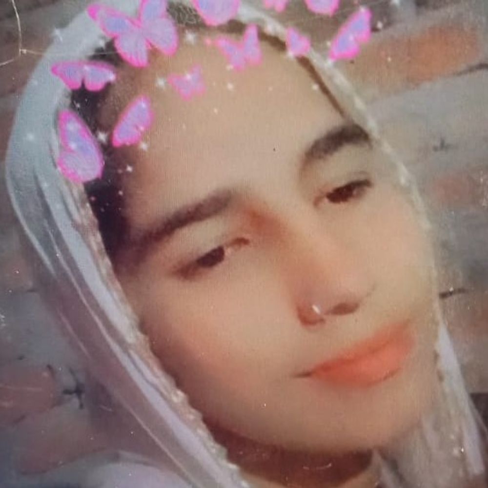 हाथरस में विवाहिता की संदिग्ध हालत में मौत:गर्दन पर चोट के निशान, मां ने लगाया दहेज हत्या का आरोप