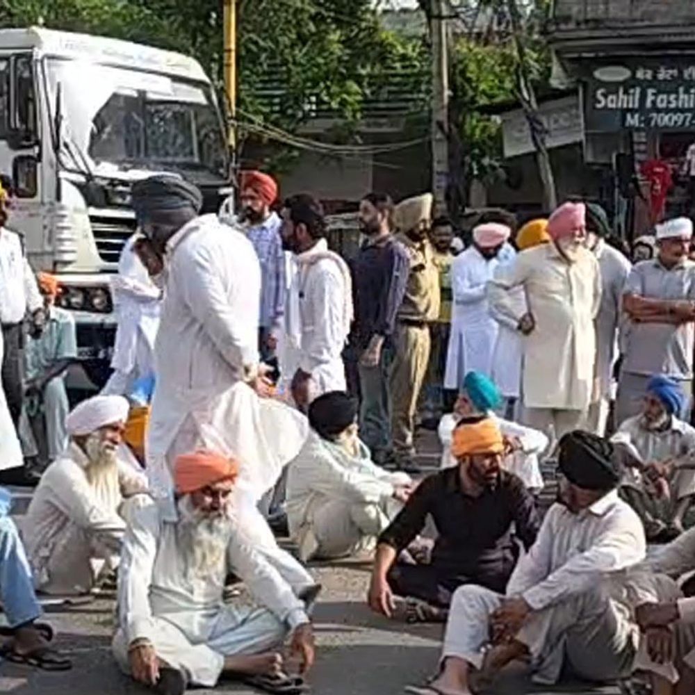 मोगा में तेज रफ्तार पिकअप ने मारी बाइक को टक्कर:  युवक की मौत, दो बच्चों का पिता था, ड्राइवर गिरफ्तार, वाहन जब्त – Moga News