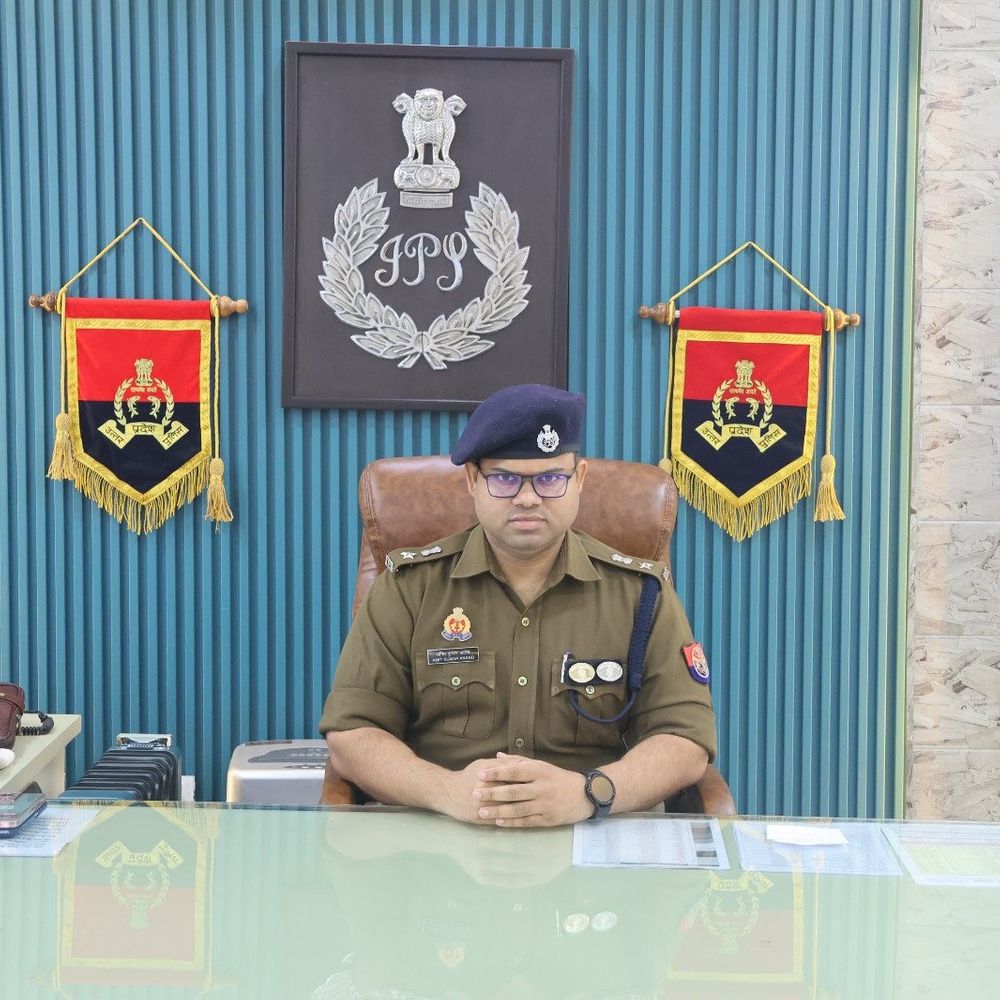 अमरोहा के एसपी अमित कुमार आनंद का तबादला:लाखन सिंह यादव संभालेंगे अमरोहा की कमान