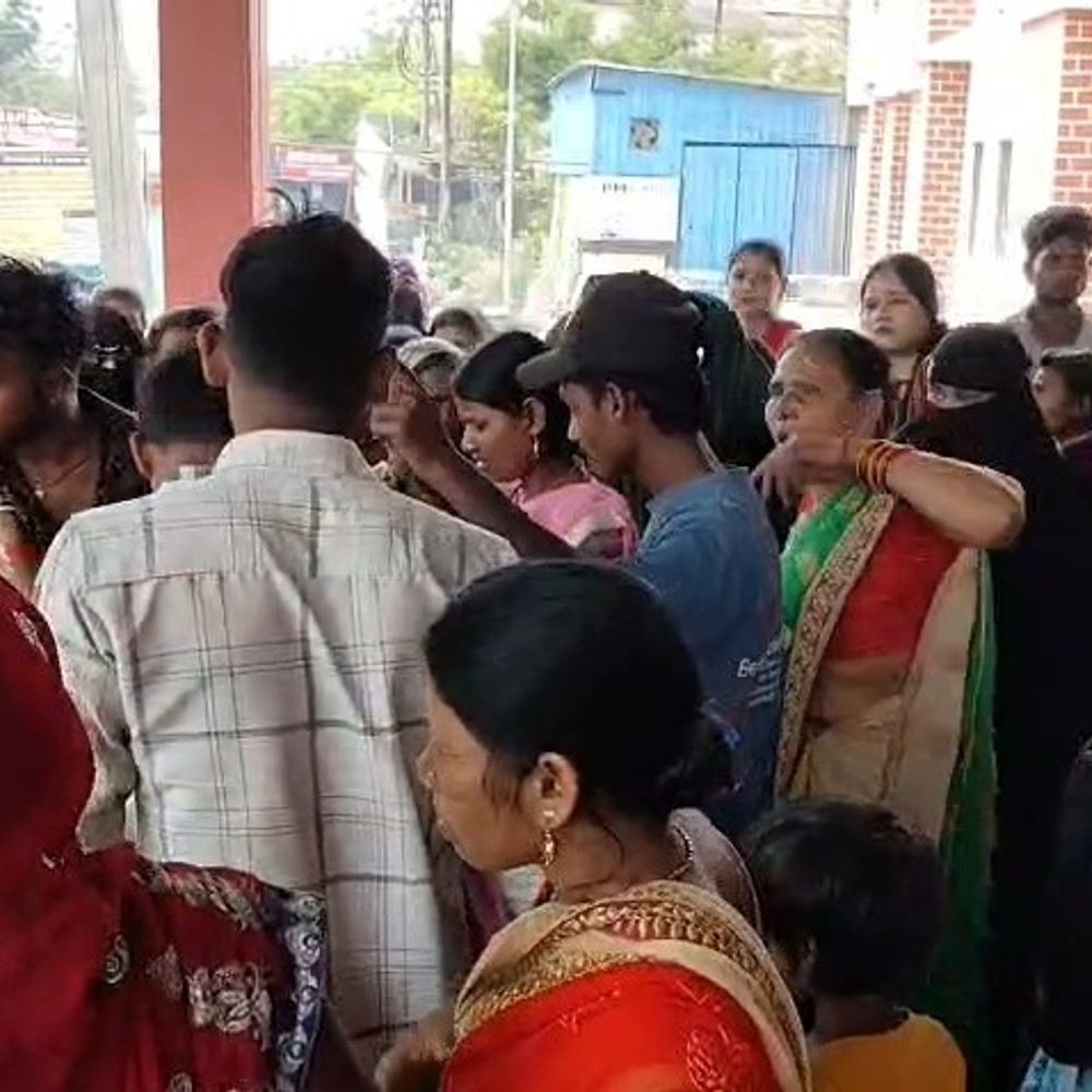 महिला की सदर अस्पताल में मौत:परिजनों ने झोलाछाप डॉक्टर पर लगाया गलत इलाज का आरोप,बोले-दिया था इंजेक्शन