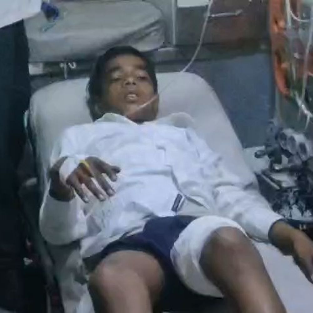 तिलक समारोह में हर्ष फायरिंग, किशोर को लगी गोली:जांघ के हुई आर-पार, सीतापुर से गंभीर हालत में लखनऊ रेफर