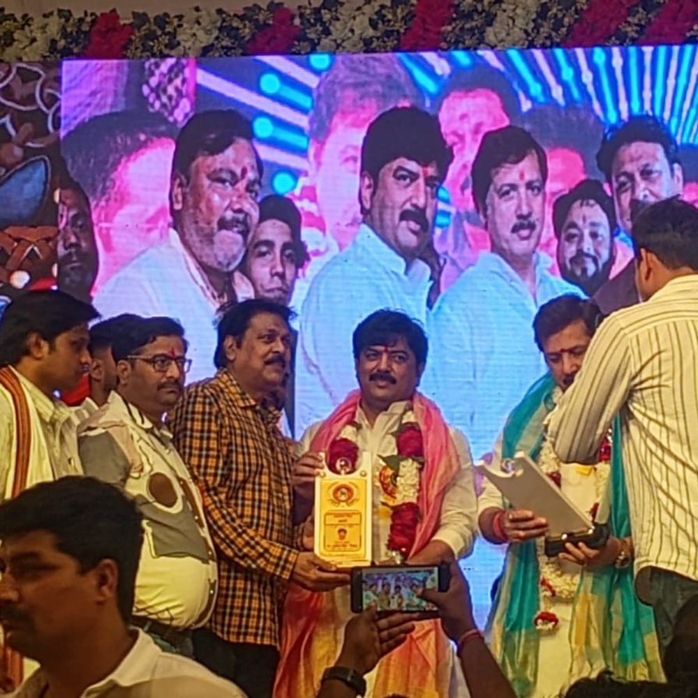 जौनपुर में 49वां वार्षिक श्रृंगार महोत्सव:चहारसू चौराहा स्थित मां शीतला मंदिर में उमड़ी श्रद्धालुओं की भीड़