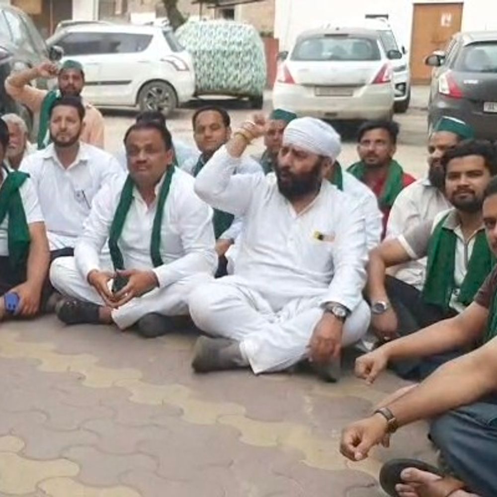 राकेश टिकैत ओडिशा में गिरफ्तार, भाकियू कार्यकर्ताओं में आक्रोश:मुजफ्फरनगर में प्रदर्शन कर तत्काल रिहाई की मांग, आंदोलन की चेतावनी