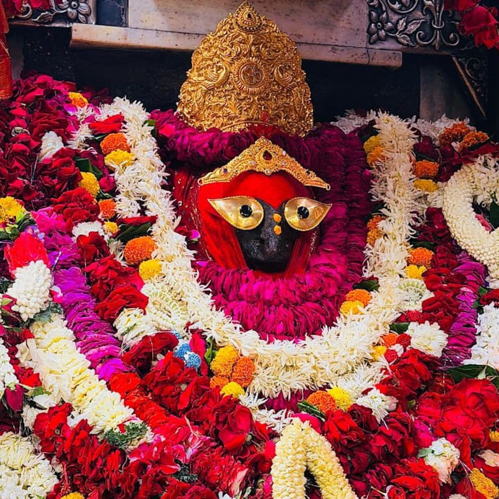 विंध्याचल में घटाभिषेक, बंद रहेगा साढ़े 3 घंटे पूजन अर्चन:माँ विंध्यवासिनी मंदिर में 3 अप्रैल को होगा वार्षिक अनुष्ठान