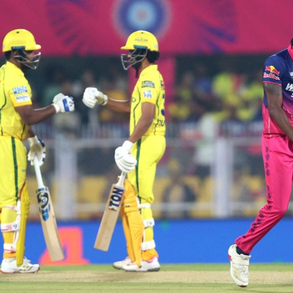 IPL में CSK vs RR:चेन्नई ने पावरप्ले में 3 विकेट गंवाए, सैमसन, गायकवाड और म्हात्रे आउट; सरफराज इम्पैक्ट प्लेयर बनकर उतरे