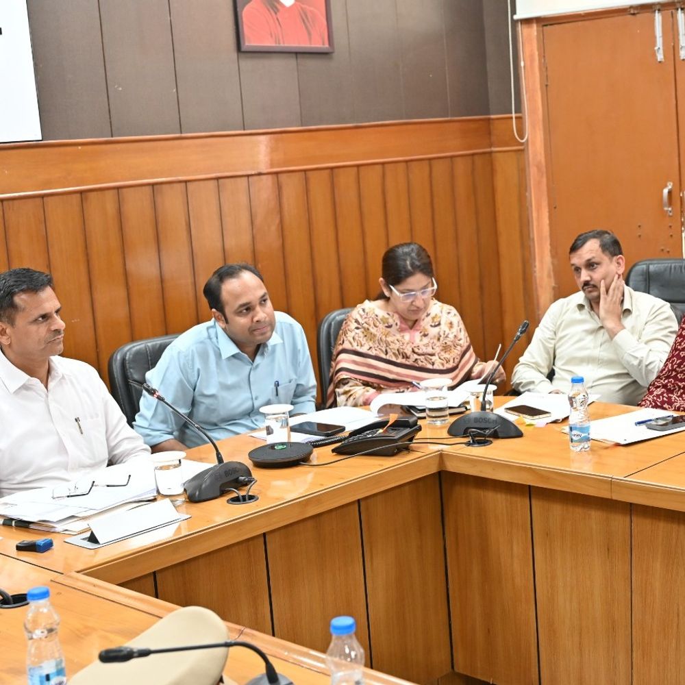 सोनीपत में सड़क सुरक्षा बैठक आयोजित:  रॉन्ग साइड ड्राइविंग के 386 चालान; एनएच-44 पर अवैध अतिक्रमण हटाने के सख्त निर्देश जारी – Sonipat News