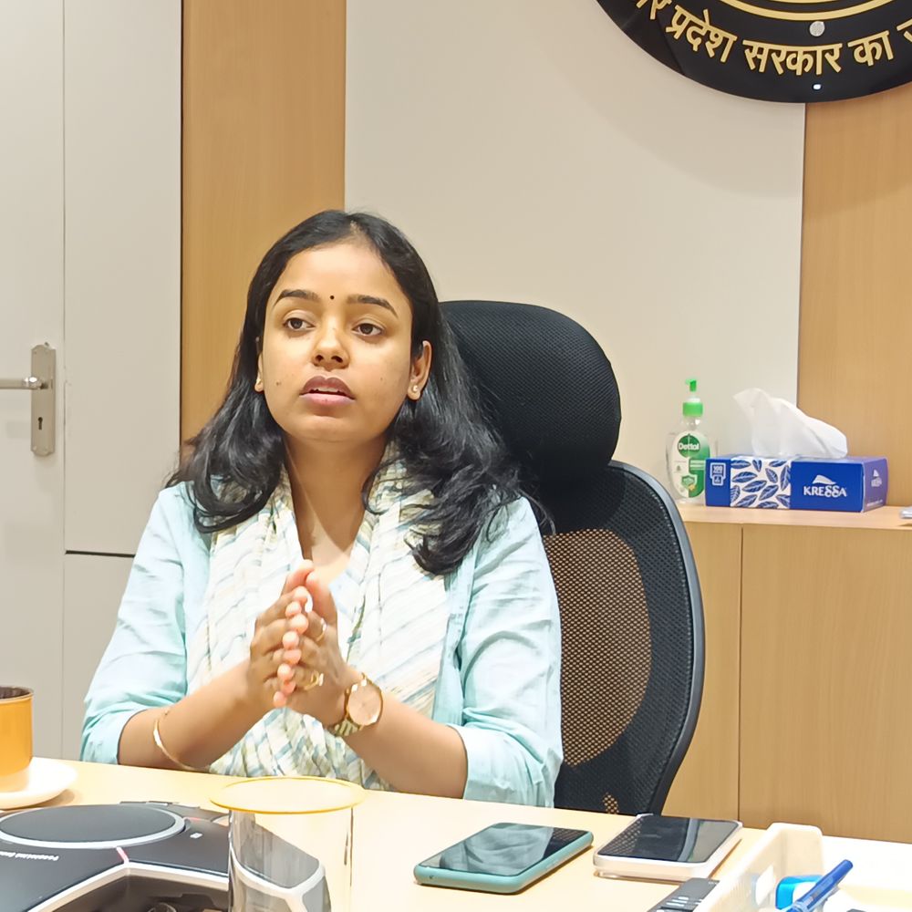 स्मार्ट मीटर से कटा बिजली कनेक्शन 2 घंटे में जुड़ेगा:लखनऊ में बोलीं मध्यांचल एमडी रिया केजरीवाल, बिल माइनस में पहुंचने पर 3 दिन का ग्रेस पीरियड