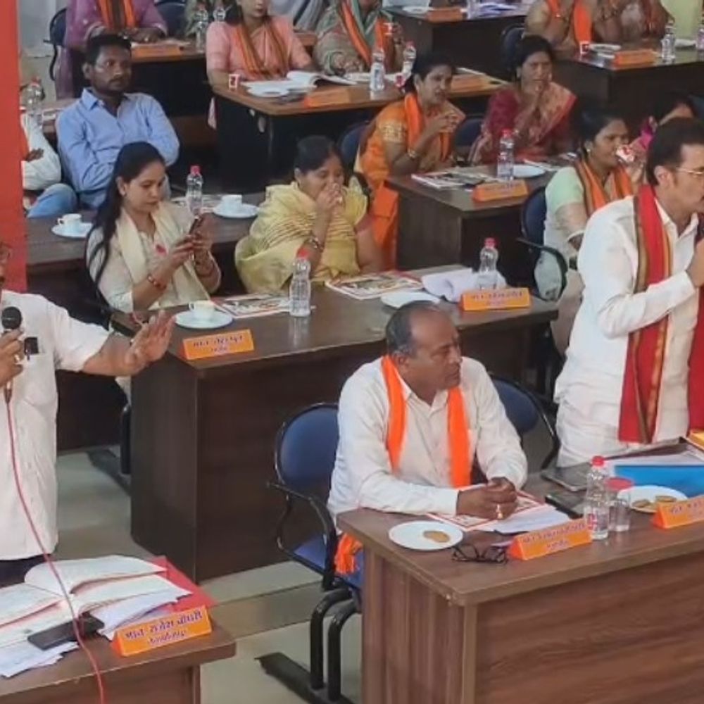 1004476344 1774907826