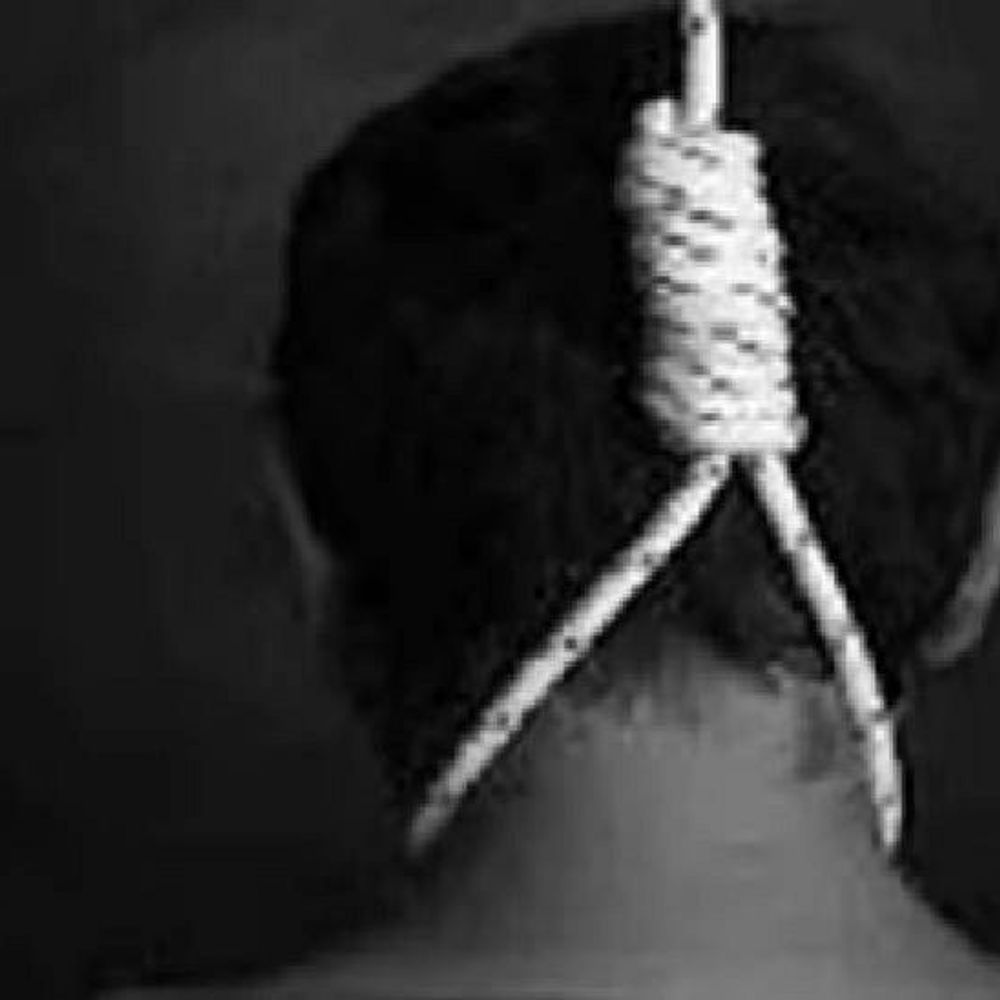 1004484034 1774975130