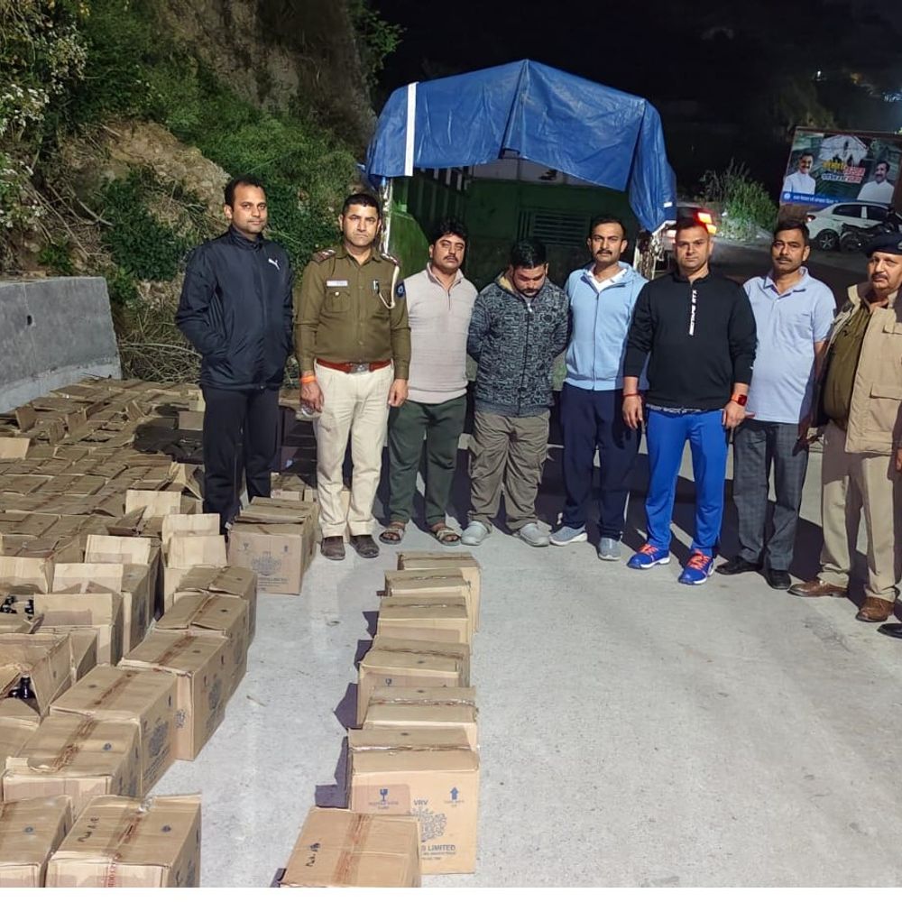 कांगड़ा पुलिस ने पकड़ी 149 पेटी अवैध शराब:  शाहपुर के युवक की गाड़ी से बरामद, आरोपी को किया गिरफ्तार, पूछताछ शुरू – Kangra News