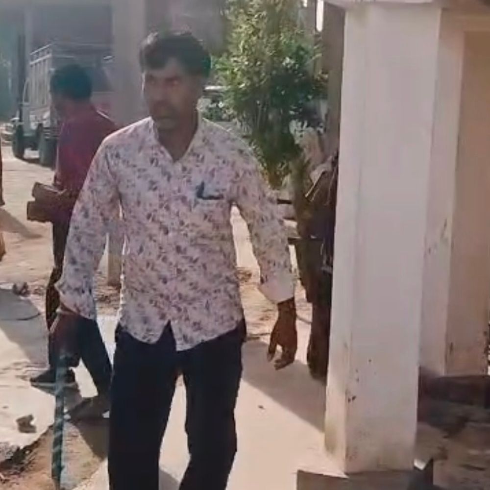 रायबरेली में नाली विवाद में मारपीट:युवक गंभीर घायल, लोहे की रॉड से हमला; पुलिस जांच में जुटी