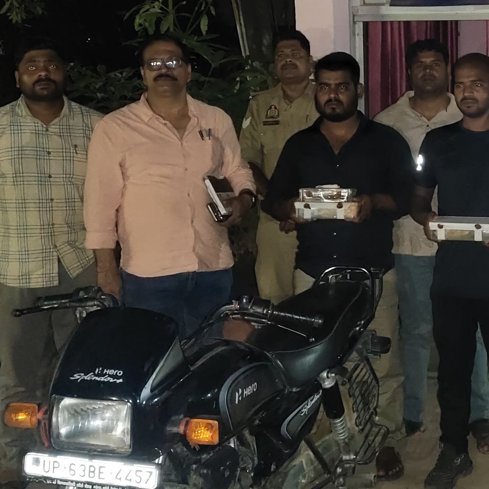 एएनटीएफ ने 2 तस्करों से 1 करोड़ की हेरोइन पकड़ी:गाजीपुर-मिर्जापुर की संयुक्त टीम ने नेटवर्क का भंडाफोड़ किया